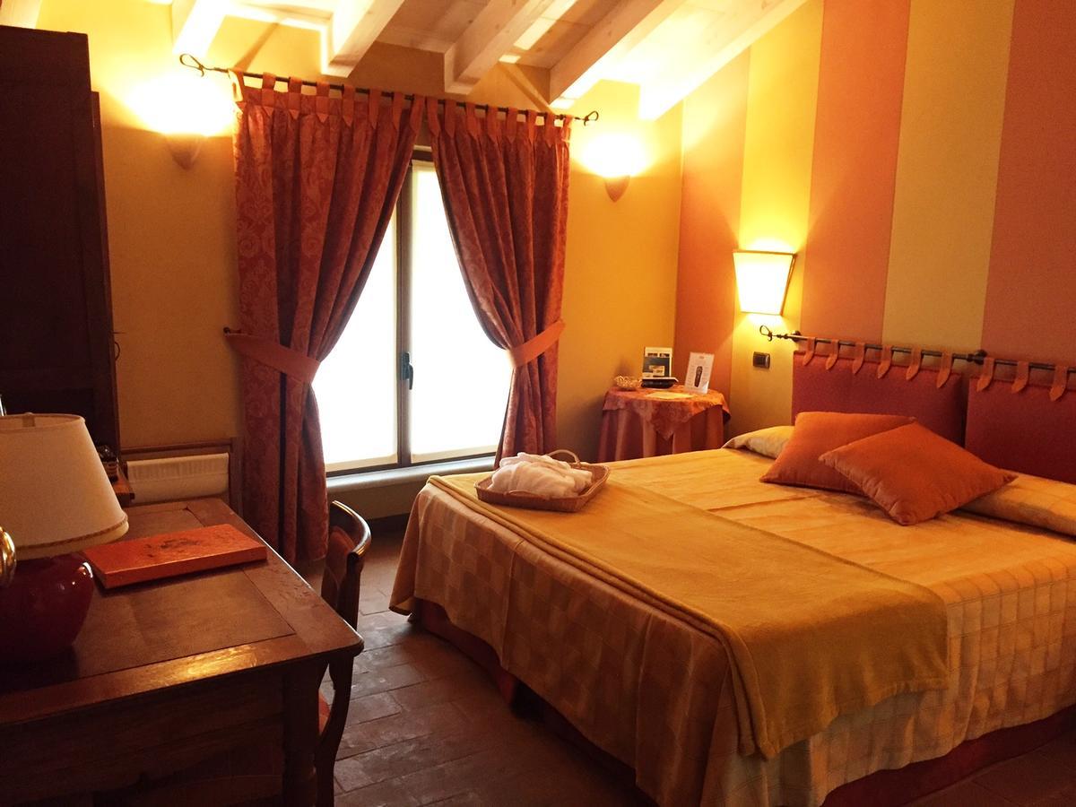 Hotel Locanda Da Carla 비제바노 외부 사진